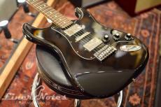 Fender 2011 Blacktop Stratocaster HSH (Black)_2