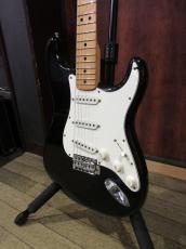 Fender 1975 Stratocaster Black/Maple_2