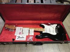 Fender 1975 Stratocaster Black/Maple_8
