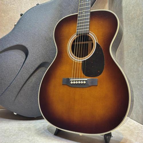 Martin 【試奏動画あり】OM-28 Standard Ambertone #3062128【深みのある色合いと明瞭な響き】【当店限定特典付き】【送料当社負担】【池袋店在庫品】