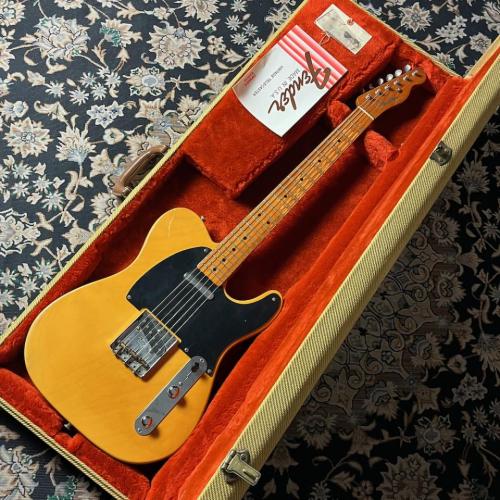 Fender USA USA 52 American Vintage Telecaster (Butterscotch Blonde) 2000