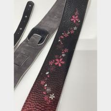 Grande uomo 桜刺繍ストラップ