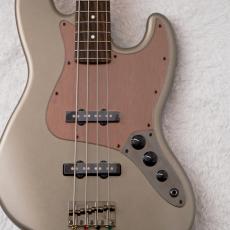 Fender 2026 Made in Japan Hybrid II Jazz Bass Satin Metallic Matte Champagne Mirage 【4.00kg】