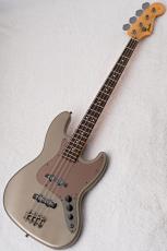 Fender 2026 Made in Japan Hybrid II Jazz Bass Satin Metallic Matte Champagne Mirage 【4.00kg】_7