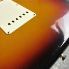 Fender Limited Edition Vintera II Road Worn ‘60s Stratocaster -3-Color Sunburst - #MX26019048【3.42kg】_7