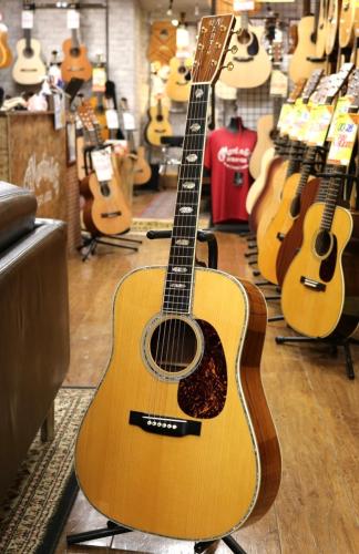 Martin D-45 Commemorative 【アディロンダックスプルース×マダガスカルローズウッド】【2013年製USEDご委託品】