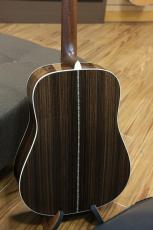 Martin D-28 Standard / Amber Tone_4