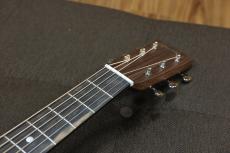 Martin D-28 Standard / Amber Tone_8