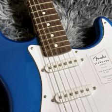Fender Standard Stratocaster, Laurel Fingerboard, White Pickguard, Aqua Marine Metallic 【特価】_4