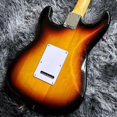 Fender Standard Stratocaster, Laurel Fingerboard, White Pickguard, 3-Color Sunburst 【特価】_8