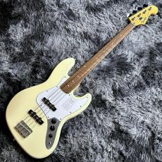 Fender Standard Jazz Bass, Laurel Fingerboard, White Pickguard, Olympic White 【特価】_2