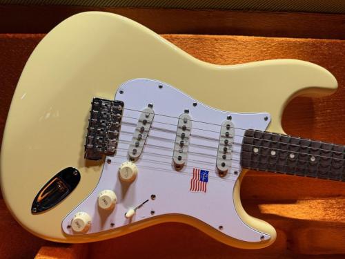 Fender USA  Yngwie Malmsteen Signature Stratocaster / Rosewood(3)