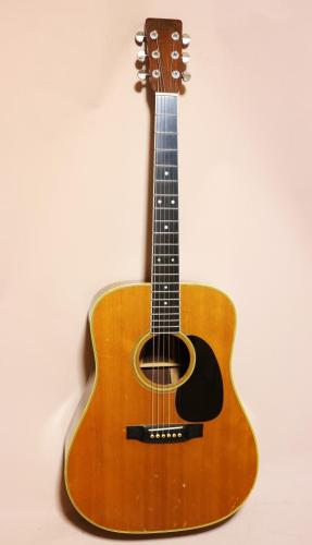 Martin D-35 　ブルーケース付き
