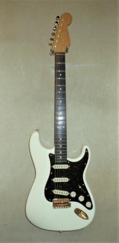 momose Stratocaster custom