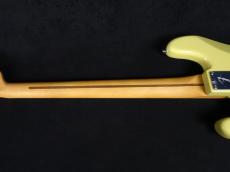 Fender Player II Precision Bass Hialeah Yellow_8