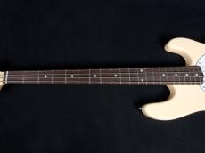 Sterling by MUSIC MAN S.U.B. Series Sting Ray Ray4 Vintage Cream_4