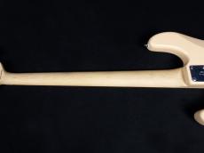 Sterling by MUSIC MAN S.U.B. Series Sting Ray Ray4 Vintage Cream_8