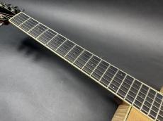 Larrivee VM-09 Flame Maple 2001年製 / Master Grade Canadian Sitka Spruce Top・Master Grade Flame Maple Side and Back・Mahogany Neck・Ebony Fingerboard and Bridge・Maple Binding・Abalone Rosette・ Clear Pick guard_9