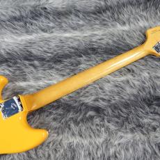 Fender Vintera II 70s Competition Mustang Bass Competition Orange_6