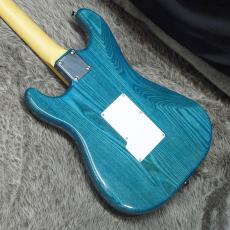Fender Michiya Haruhata Stratocaster RW Caribbean Blue Trans_4
