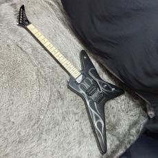 KRAMER Tracii Guns Gunstar Voyager Black Metallic and Silver Ghost Flames_8