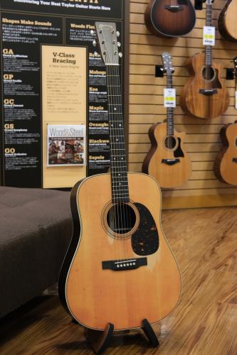Martin ★セール対象品★D-28 Street Legend