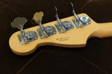 Fender ★セール対象品★Player II Precision Bass , Maple Fingerboard / Black_6