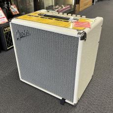 Fender Rumble 40 V3 IVORY 100V JPN
