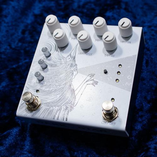 Old Blood Noise Endeavors Dark Star V3 "White Revolver-esque"