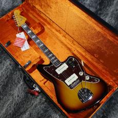 Fender American Vintage II 1966 Jazzmaster 3-Color Sunburst_2