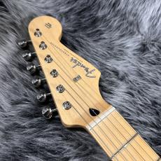 Fender Made in Japan Hybrid II Stratocaster Modena Red_3