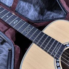 Martin D-28 John Lennon 75th Anniversary_4