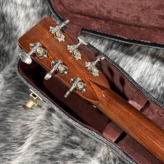 Martin D-28 John Lennon 75th Anniversary_9