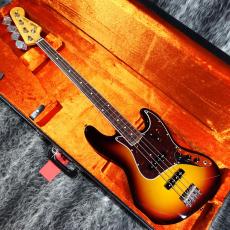 Fender American Vintage II 1966 Jazz Bass 3-Color Sunburst_2