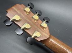 Lowden S-35 2008年製 / S-Series Body・Solid Adirondack Spruce Top・Solid Indian Rosewood Side and Back・Mahogany and Rosewood Walnut 5P Neck・ Ebony Fingerboard・Rosewood Bridge・Scale Length 630mm_10