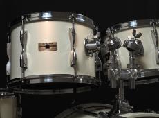YAMAHA YD-9000R 5点ドラムセット BD22" TT12" 13” FT16" SD14" Stage White【Made in Japan】【浜松の楽器店 SONIX・1Fドラム専門フロア】_4