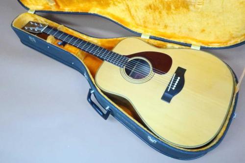YAMAHA FG-500 / Red Label Flagship Model・Solid Spruce Top・Solid Jacaranda Back・Jacaranda Side・Original Covered Peg・Maple Multi Binding・Ebony fingerboard and Bridge・Full Original Condition【With Original Hard 