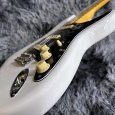 Fender Player II Stratocaster, Maple Fingerboard, Polar White 【特価】_10