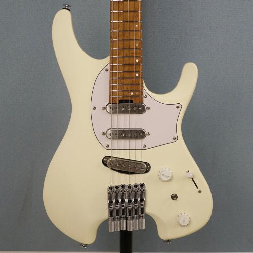 Ibanez ICHI10 Vintage White Matte