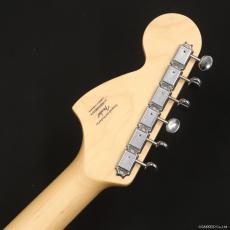 Squier Paranormal Stratocaster Deluxe, Laurel Fingerboard, Black Pickguard, 3-Color Sunburst_8