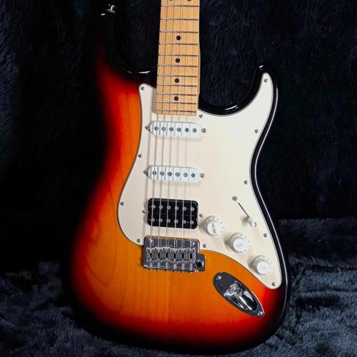 Suhr Classic S Maple Neck -3 Tone Burst- 2021USED!! 【お買い得個体!】【ハイエンドフロア】