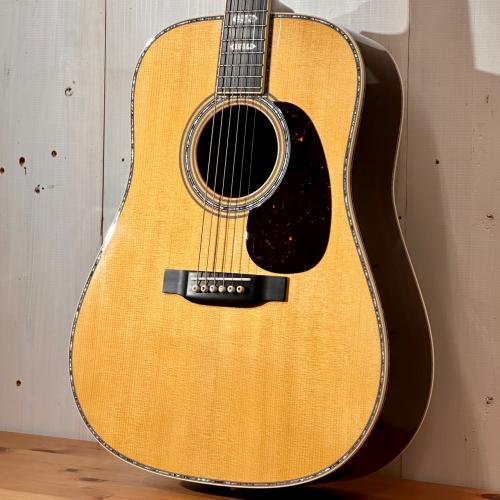 Martin 【現物動画あり】D-45 STD 【2023年製USED】【裏板ローズが特に上質な個体】