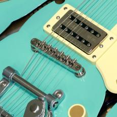 Gretsch G2655T Streamliner Center Block Jr. Double-Cut with Bigsby, Tropico_7