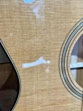 Bourgeois 00 Country Boy Professional  Sitka Top_4