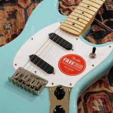 Squier Squier Sonic Mustang, Maple Fingerboard, White Pickguard / Daphne Blue_4