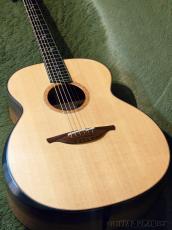 Lowden O-50 (Ancient Bog Oak/Sitka) w/Bevel,Figured Maple Neck&Leaf Inlays -2019USED-【48回迄金利0%対象】