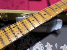 Fender Custom Shop Limited Edition 1955 Stratocaster Bone Tone / HLE Gold Aged Relic_4