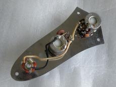 Fender Jazzbass スタックノブ_2