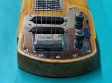 Fender DELUXE-6_5