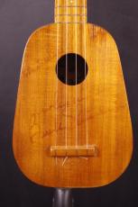 Kamaka Soprano Pine ukulele